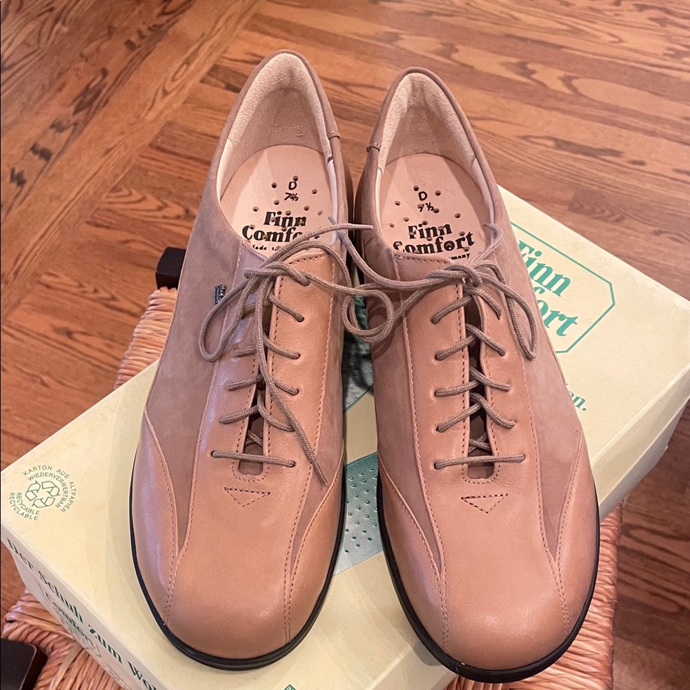 Finn Comfort NEW Limoges lace up in Safari Nubuck sz 10